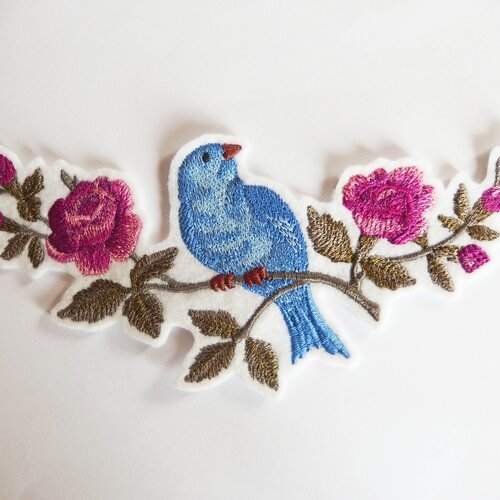 Patch thermocollant, broderie machine, écusson thermocollant, embroidery patch oiseau et fleurs (bird and flowers)