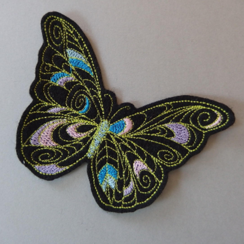 Patch, écusson, broderie thermocollante, thermocollant, papillon doodle thermocollant, embroidery patch (butterfly)