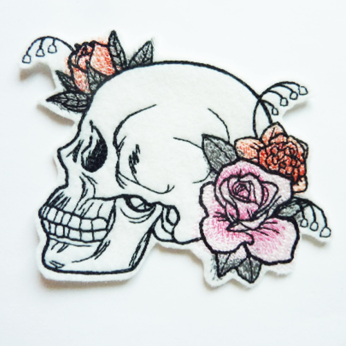 Tête de mort et roses thermocollante (skull)
