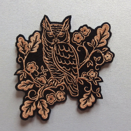Hibou thermocollant, chouette,embroidery patch, owl patch, ecusson thermocollant