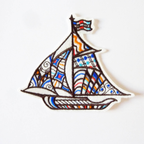 Broderie machine bateau multicolore, embroidery patch,ecusson, patch