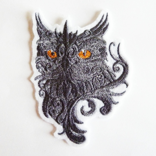Chouette yeux de chat (2 couleurs de pupille), embroidery patch,hibou
