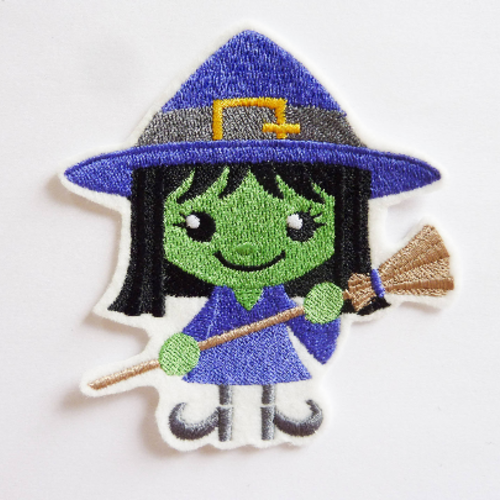 Patch thermocollant sorcière verte, embroidery patch, broderie halloween