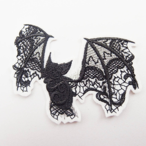 Patch thermocollant chauve-souris en vol, embroidery patch, broderie halloween