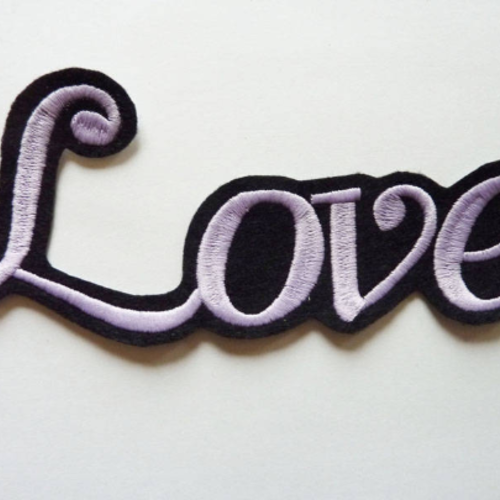 Grand love thermocollant, broderie machine thermocollante, love patch, embroidery patch