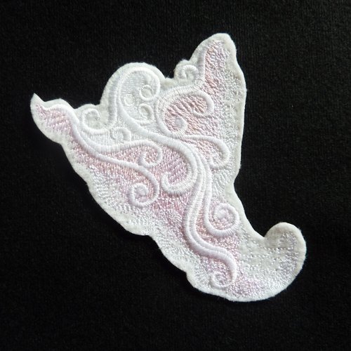 Patch thermocollant, broderie thermocollante, fantôme,embroidery patch (ghost),