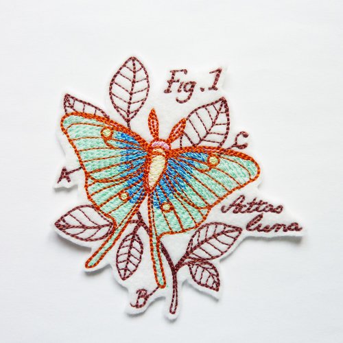 Ecusson papillon figure, embroidery patch, butterfly patch, thermocollant