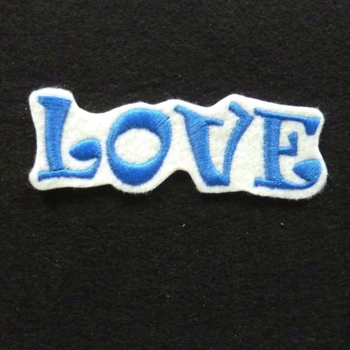 Love thermocollant,broderie machine thermocollante,ecrit love patch, embroidery patch