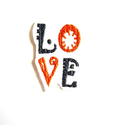 Love sur 2 lignes thermocollant, broderie machine thermocollante, love patch, embroidery patch