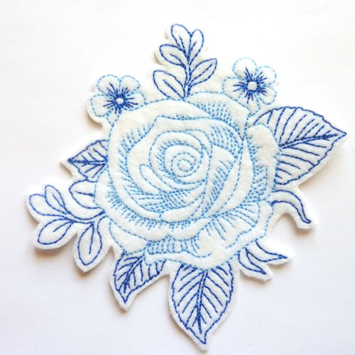 Ecusson thermocollant,broderie machine,broderie fleur,rose bleue thermocollante,embroidery patch fleur