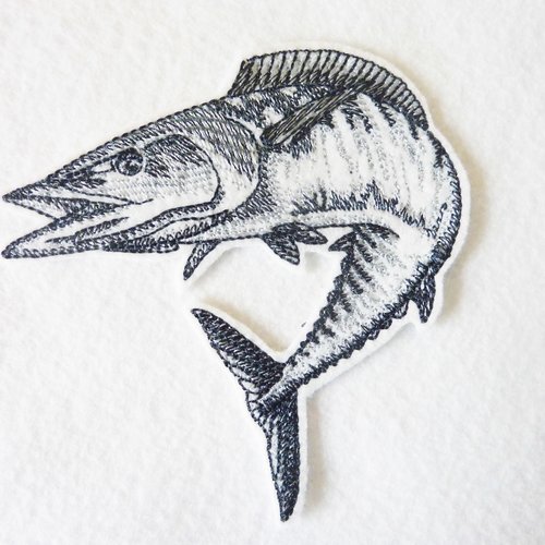 Wahoo ou thazard - poisson de lac,fish patch, ecusson thermocollant, broderie machine