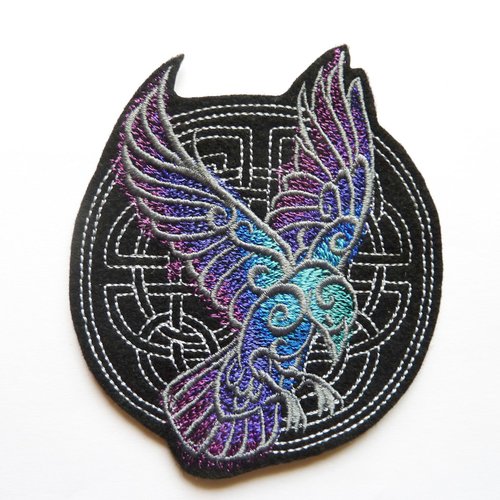 Broderie, ecusson, corbeau celtique thermocollant