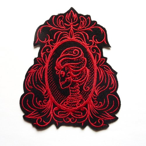 Tête de mort femme thermocollante, embroidery patch, skull patch, ecusson thermocollant
