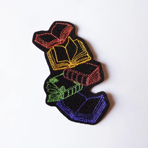 Broderie machine livres,ecusson,patch thermocollant,embrodiery patch (book)
