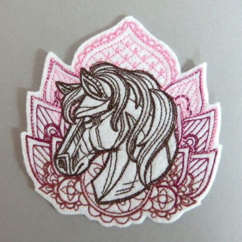 Broderie machine d'une tête de cheval, écusson thermocollant, embroidery patch