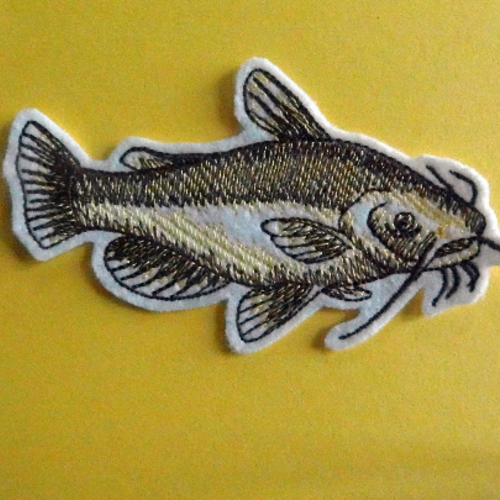 Broderie machine,broderie thermocollante,patch thermocollant,poisson thermocollant,embroidery patch (fish)