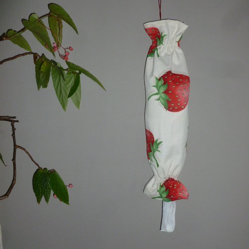 Sac à sacs en tissu blanc imprimé de grosses fraises rouge