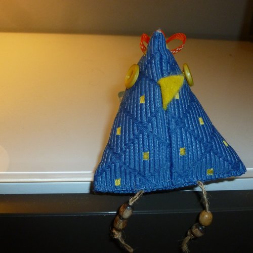 Une chouette et une poule  en tissu à poser berlingo.(décoration  bleu et orange)