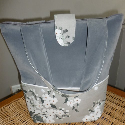 Grand sac  trapèze (gris à fleurs)