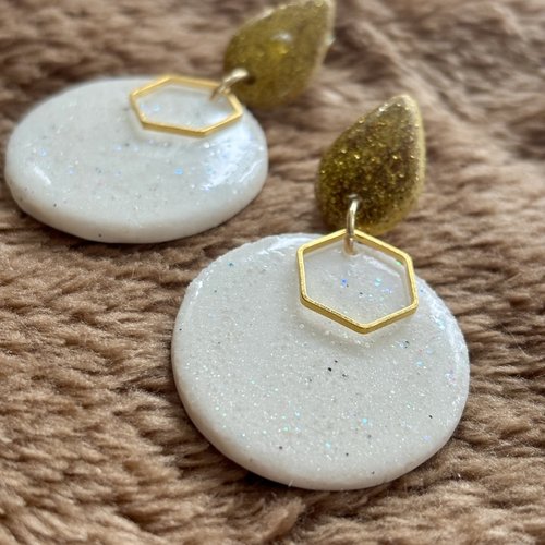 Boucles d’oreilles « misty » en pâte polymère fait-main