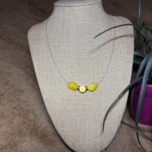 Collier tour de cou minimaliste jaune