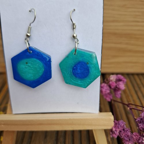 Éclat lagon – boucles d’oreilles hexagone bleu & vert