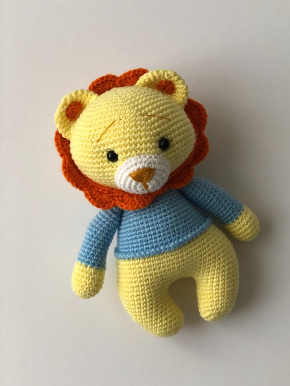 lion en peluche