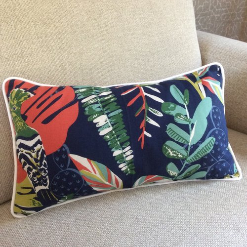 Housse de coussin motifs oiseaux et feuillages