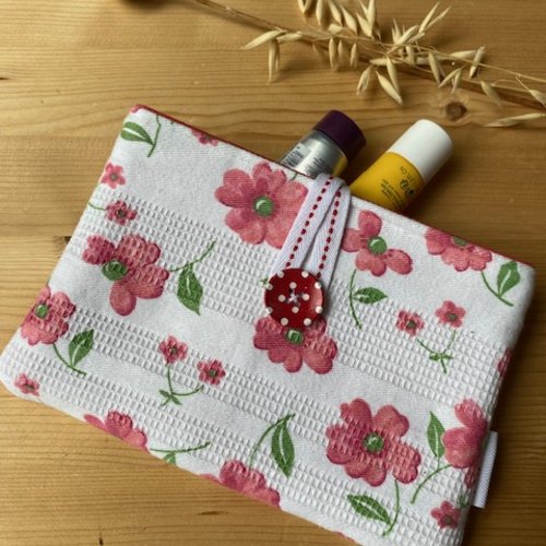 Petite pochette en nid d'abeille - fleurs roses