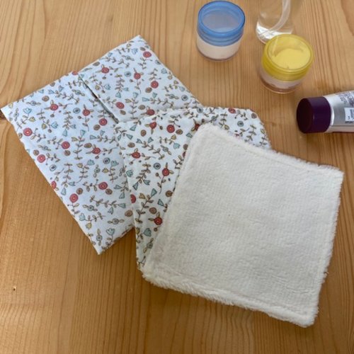 Lot 4 lingettes lavables avec pochette