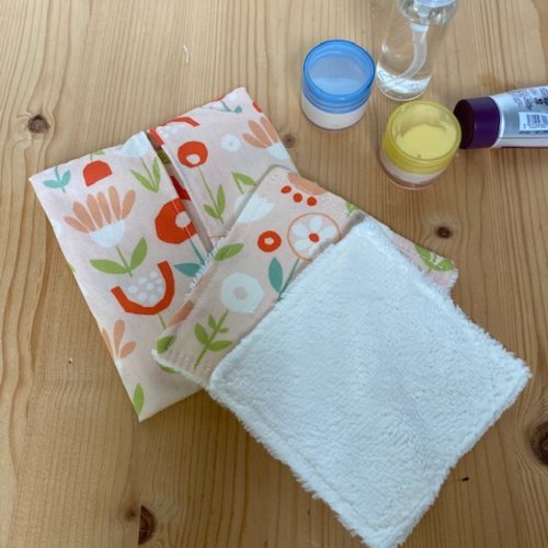 Lot 4 lingettes lavables avec pochette