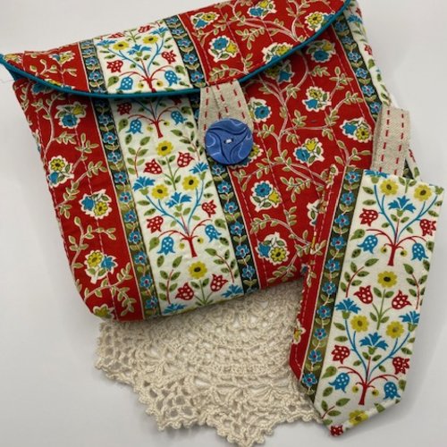 Pochette à livre format poche en tissu recyclé et son marque-page