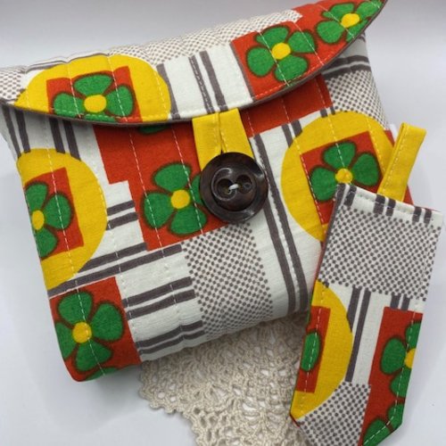 Pochette à livre format poche en tissu recyclé et son marque-page