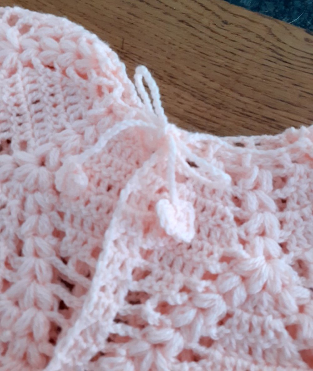 Brassiere Veste Bebe Au Crochet 3 A 6 Mois Un Grand Marche