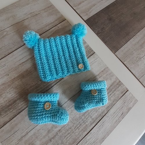 Bonnet et chaussons bébé au crochet