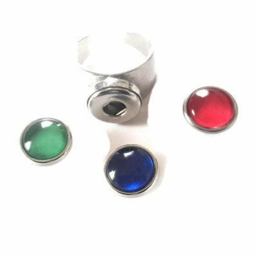 Bague à bouton pression snap mini 12mm et ses 3 boutons pressions rouge, bleu et vert