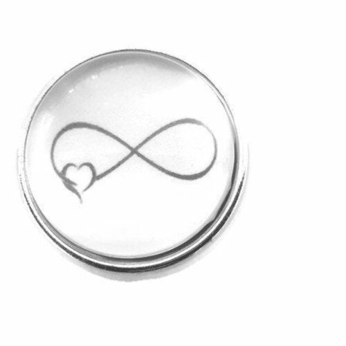 Bouton pression snap 18mm symbole infini avec un coeur en noir et blanc