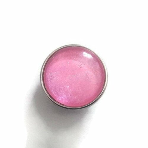 Bouton pression snap 18mm cabochon de verre couleur rose à micro paillettes