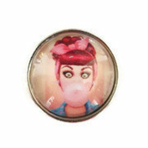 Bouton pression à cabochon de verre 18mm femme avec bulle de chewing gum style vintage.