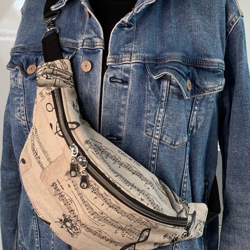 Sac banane aux motifs "musique"