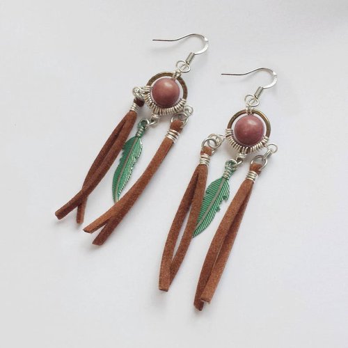 Boucles d'oreilles boho, longues boucles d'oreilles tribal suédine et plumes