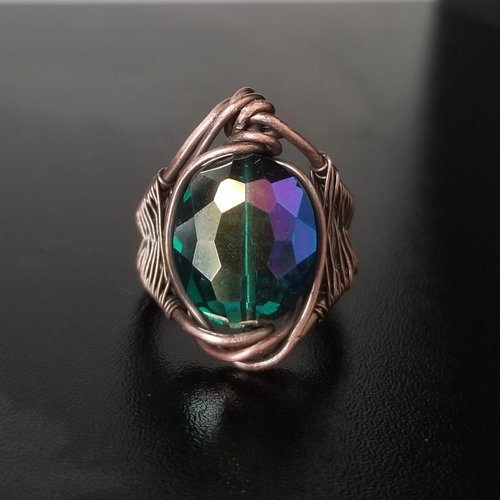 Bague unique n cuivre et perle de verre