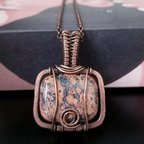 Collier pendentif unique pierre de jaspe et cuivre