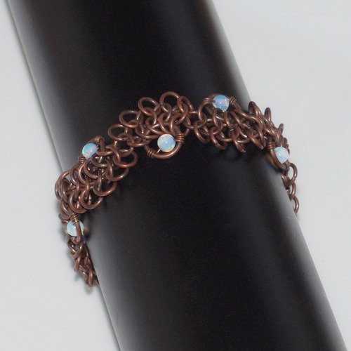 Chainmaille bracelet cuivre et opaline pierre de lune