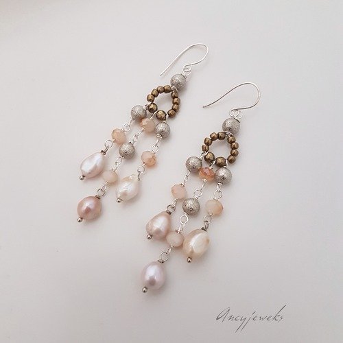 Boucles d'oreilles longues perles d'eau douce