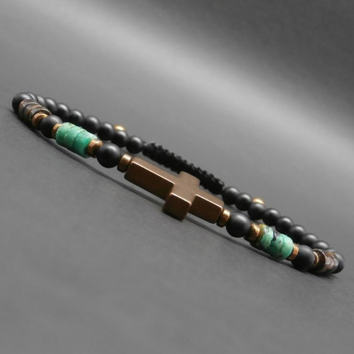 Bracelet fin tressé, pierres gemmes, croix en hématite cuivrée, heishi de turquoise africaine, bronzite, onyx mat ø 4 mm r475