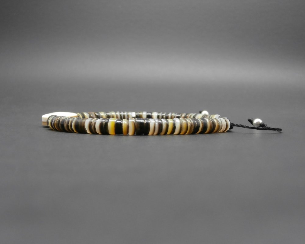Bracelet homme//femme heishi en coquillage naturel bleu oeil de Shiva// St lucie
