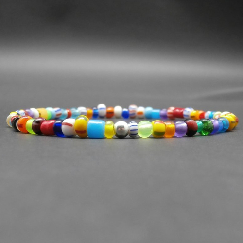 Bracelet fin homme/femme, minimaliste, seed beads multicolores, perles issues du commerce équitable africain ø3/4 mm r211