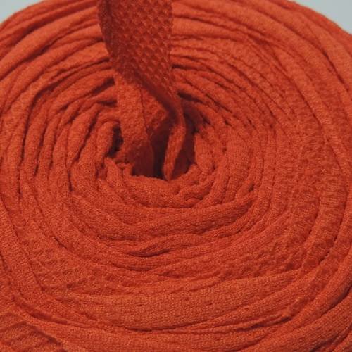 Bobine trapillo rosas tul, fibre extensible à crocheter ou tresser - microperforé rouge 