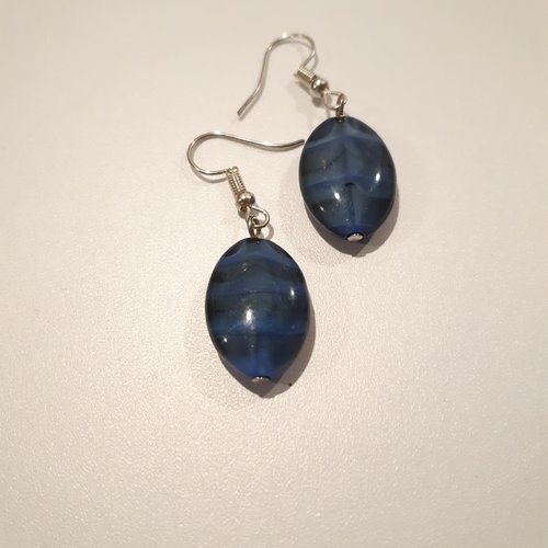 #45 boucles d'oreilles perles bleues